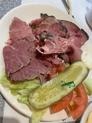 Uncle Harry's Deli Restaurant by null