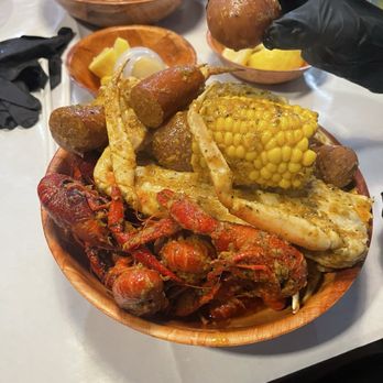 Firehouse Crawfish - Seafood boil: collision sauce, crawfish, crab legs, corn, sausage, potatoes - Seafood Near Me - Sacramento, California