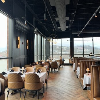 MRBL - Beautiful interior - Steakhouses Near Me - Bellevue, Kentucky
