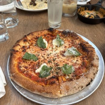Laurel Hardware - Margherita Pizza - New American Near Me - West Hollywood, California