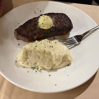 The Del-bar - Ribeye Boneless (14 oz) - Steakhouses Near Me - Lake Delton, Wisconsin The Del-bar - Ribeye Boneless (14 oz) - Steakhouses Near Me - Lake Delton, Wisconsin