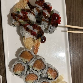 Akura Sushi - Salmon Avocado Roll & Shrimp Tempura Roll - Sushi Bars Near Me - New York, New York Akura Sushi - Salmon Avocado Roll & Shrimp Tempura Roll - Sushi Bars Near Me - New York, New York