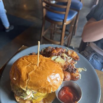 Bar Hygge - Veggie burger - Comfort Food Near Me - Philadelphia, Pennsylvania