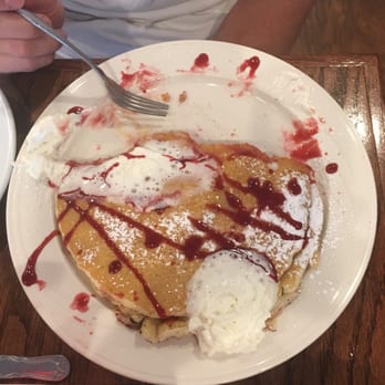 Carmela's on the Extension - Raspberry swirl pancakes - Breakfast & Brunch Near Me - Middletown, Connecticut