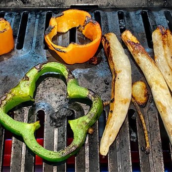 Bullta BBQ - peppers and other vegetables cooking on a grill - Barbeque Near Me - Sacramento, California Bullta BBQ - peppers and other vegetables cooking on a grill - Barbeque Near Me - Sacramento, California