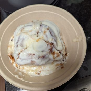 Denver Biscuit Co. - Broadway - Cinnamon roll - Breakfast & Brunch Near Me - Denver, Colorado Denver Biscuit Co. - Broadway - Cinnamon roll - Breakfast & Brunch Near Me - Denver, Colorado