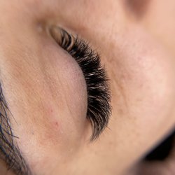 London's Beauty Studio - Short and full cateye fullset