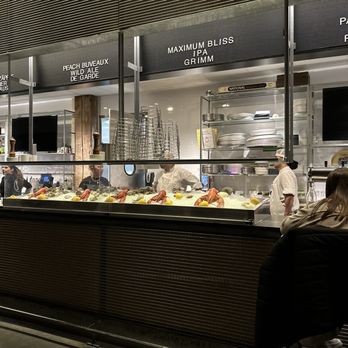 Row 34 - Seaport - Fresh fish! - New American Near Me - Boston, Massachusetts