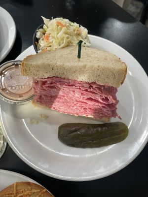 Val's Delicatessen by null