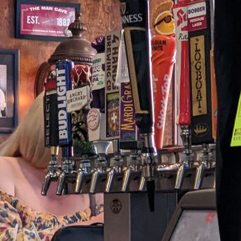 Duke's - Beer taps at Duke's:, Saint Louis - Sports Bars Near Me - Saint Louis, Missouri Duke's - Beer taps at Duke's:, Saint Louis - Sports Bars Near Me - Saint Louis, Missouri