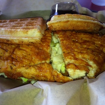 Bruxie - Buttermilk Fried Chicken - Breakfast & Brunch Near Me - Brea, California