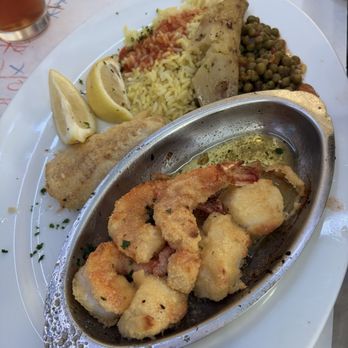 Hellas Restaurant - Broiled seafood platter - Bakeries Near Me - Tarpon Springs, Florida Hellas Restaurant - Broiled seafood platter - Bakeries Near Me - Tarpon Springs, Florida