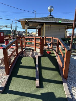 Putt Pub by null