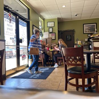 Antonio's Italian Eatery - Wonderful enviorment. - Italian Near Me - North Augusta, South Carolina