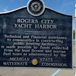 Rogers City Marina - Harbor Marker