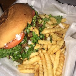 Esteban's Tacos, Burgers & Brews - Torta cubana