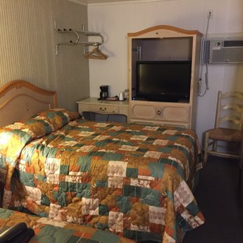 Redwood Motel - Hotels Near Me - Bridgeport, California Redwood Motel - Hotels Near Me - Bridgeport, California