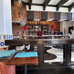 Estrella Restaurante - Bar area