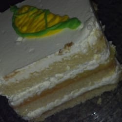 Kuhn's Market - Lemon cake, wow!