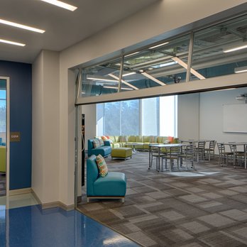 The Village School - Flexible spaces allow for meetings, visiting speakers, and class discussion. - Elementary Schools Near Me - Houston, Texas