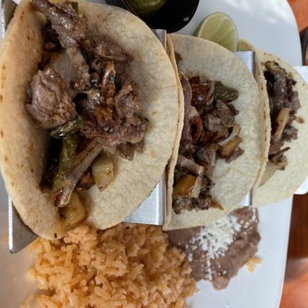 Molcajetes - Tacos molcajetes - Mexican Near Me - Dallas, Texas