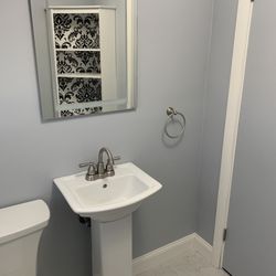 Middlesex Custom Builders - 1/2 bath