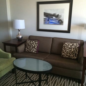 Washington Dulles Marriott Suites - Nice sitting area - Hotels Near Me - Herndon, Virginia Washington Dulles Marriott Suites - Nice sitting area - Hotels Near Me - Herndon, Virginia