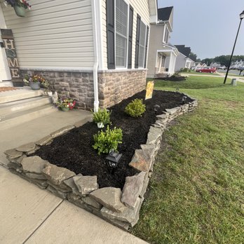 Coastal Cutters Landscaping - Hardscape job utilizing Colonial Gray Stacking Stones and Simple Black Mulch - Landscape Architects or Designers Near Me Coastal Cutters Landscaping - Hardscape job utilizing Colonial Gray Stacking Stones and Simple Black Mulch - Landscape Architects or Designers Near Me