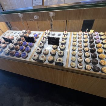 Cupcakin' Bake Shop - Bakeries Near Me - Walnut Creek, California