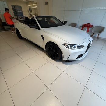 Land Rover West Houston - Car Buyers Near Me - Katy, Texas
