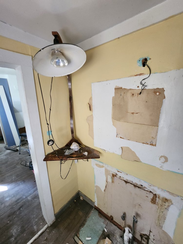 Slide of Drewski Handyman Services