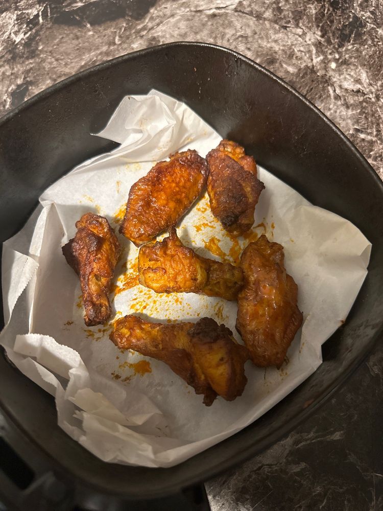 ROUND TABLE PIZZA Updated October 2024 21 Photos & 66 Reviews 292