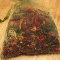 Heart Rock Herb & Spice - Mountain Memories Sachet Blend