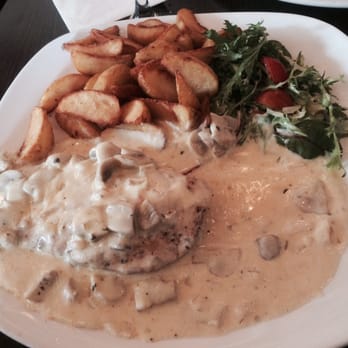 Cozzo - Chicken with mushrooms and cream sauce and fries- all good! - Cafes Near Me - London, XGL