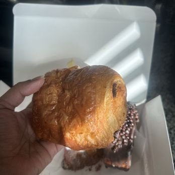 Paris Baguette - Pain au chocolat - Bakeries Near Me - Columbus, Ohio Paris Baguette - Pain au chocolat - Bakeries Near Me - Columbus, Ohio