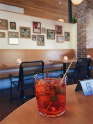 Cosmo’s Snack Bar by null