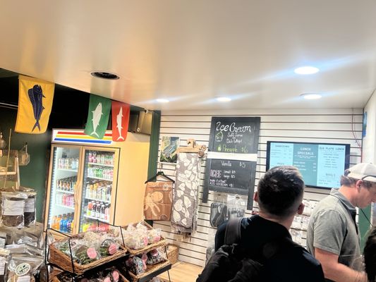 He'eia Pier - General Store and Deli by null