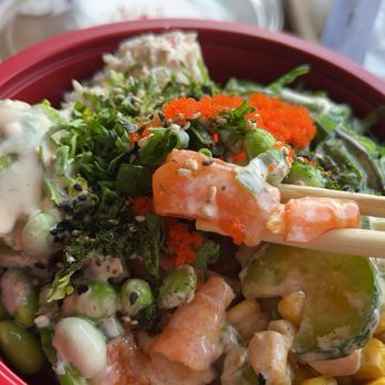 Poke Pola - Salmon & shrimp regular poké bowl - Poke Near Me - Long Beach, California