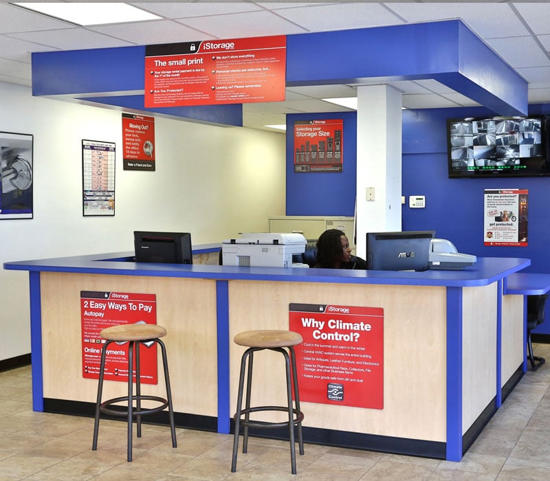 ISTORAGE SELF STORAGE Updated August 2024 10 Reviews 951 Ernies