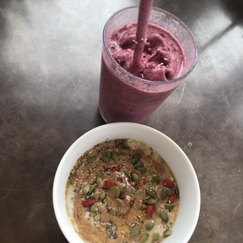 Hello Juice - Açaí smoothie & maple oatmeal. - Juice Bars & Smoothies Near Me - St. Louis, Missouri Hello Juice - Açaí smoothie & maple oatmeal. - Juice Bars & Smoothies Near Me - St. Louis, Missouri
