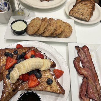 Briarpatch Restaurant - French toast - American Near Me - Winter Park, Florida