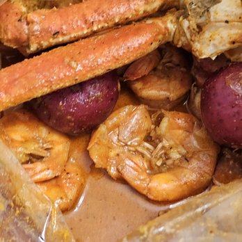 Crafty Crab Largo - Cajun/Lemon Pepper instead of Cajun/Garic Butter I ordered. - Seafood Near Me - Upper Marlboro, Maryland Crafty Crab Largo - Cajun/Lemon Pepper instead of Cajun/Garic Butter I ordered. - Seafood Near Me - Upper Marlboro, Maryland