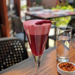 Roberta - Berry sour