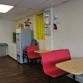 Kam Drive Inn - Inside - Burgers Near Me - Honolulu, Hawaii