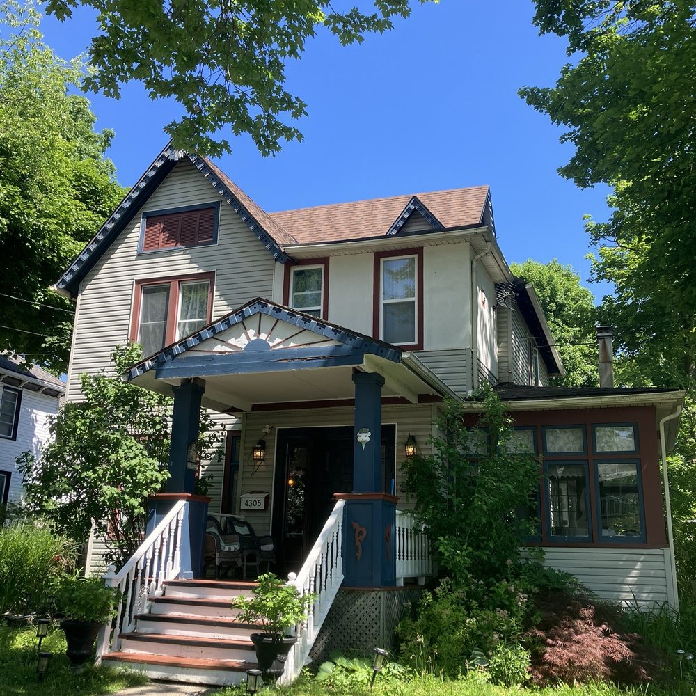 Blue Gables Bed & Breakfast - Blue Gables Bed and Breakfast, Niagara Falls, Ontario, Canada, June 2026 - Bed & Breakfast Near Me - Niagara Falls, Ontario