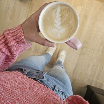 Cozy Corner Café - Internet Cafes Near Me - Edgartown, Massachusetts