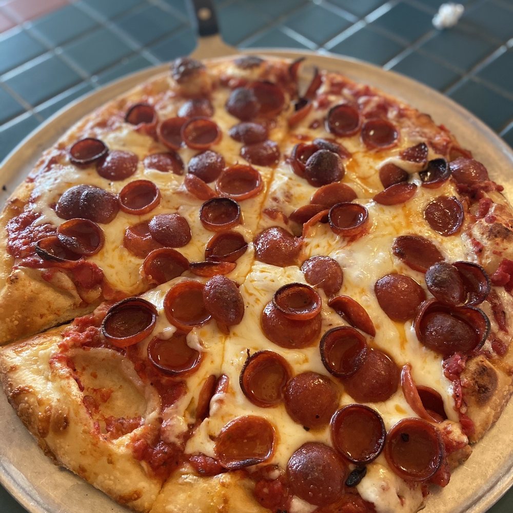 Superoni Pizza