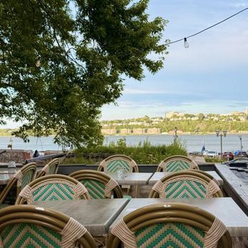Savini - Vieux-Québec - Upper terrace - Bars Near Me - Quebec City, Quebec Savini - Vieux-Québec - Upper terrace - Bars Near Me - Quebec City, Quebec