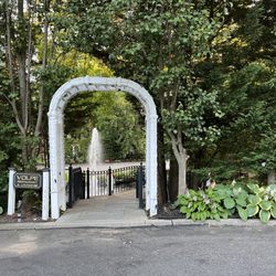 The Inn at Fox Hollow
