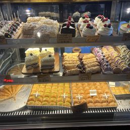 Cake pops, baklava, cakes, macarons, creme brûlée, napoleon and more! Cake pops, baklava, cakes, macarons, creme brûlée, napoleon and more!